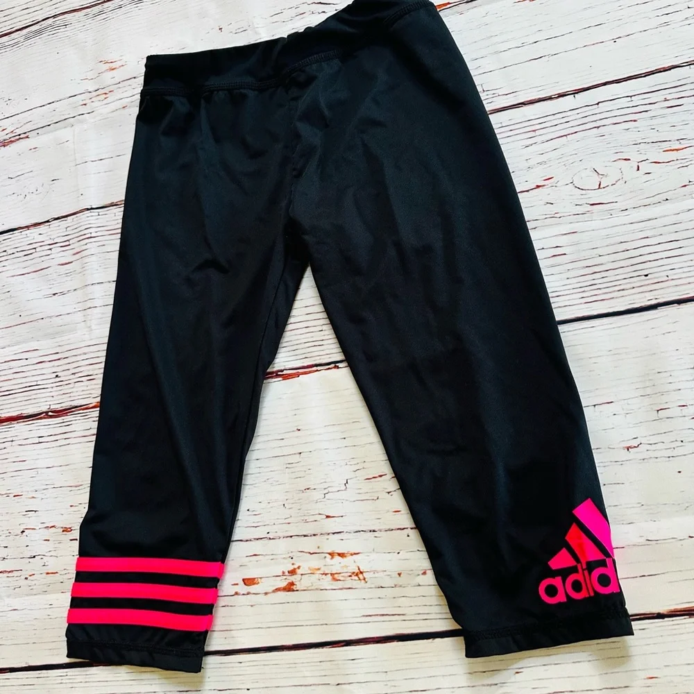 Girls Adidas Black and Pink athletic Leggings! Size 7/8